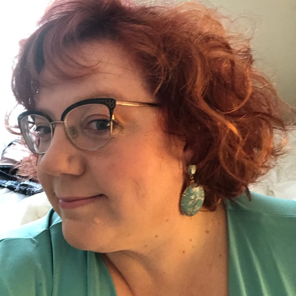 SUMMERTIME !!! Meet your Posher, April - Picture 5 of 9